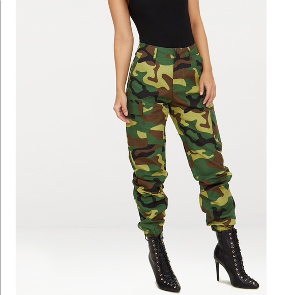 Pretty Little Thing Camo Joggers Online 